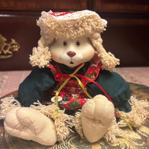 House Of Lloyd Hip Hop Christmas Bunny Rabbit Shelf Sitter