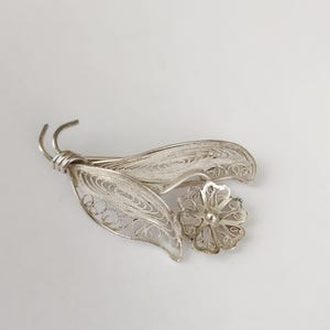 Vintage Filigree Flower Brooch, 925 Silver Filigree Pin, Handcrafted Mid Century Jewelry, collectable brooch