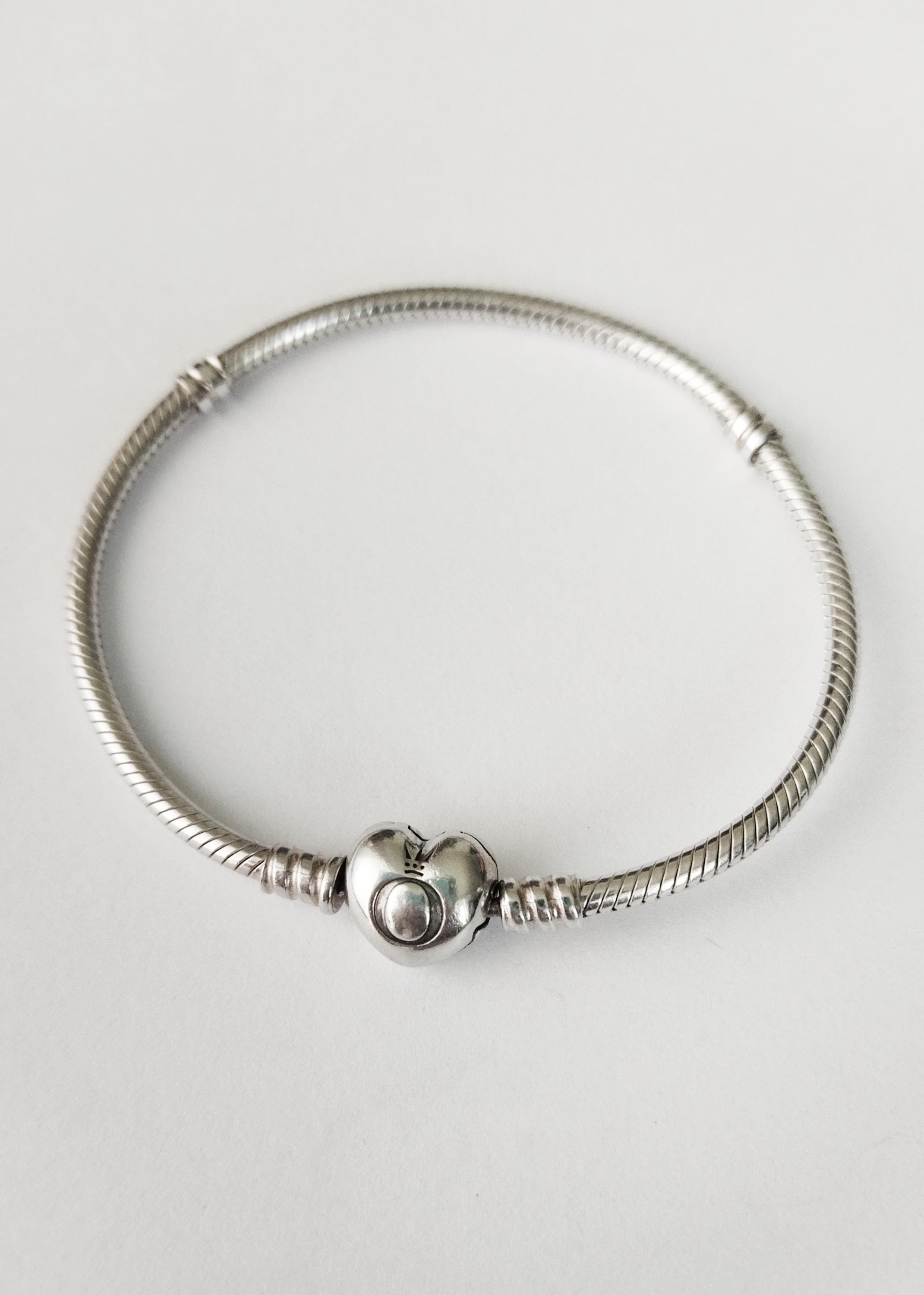 Authentic Pandora Moments Sterling Silver Heart Clasp Snake Chain
