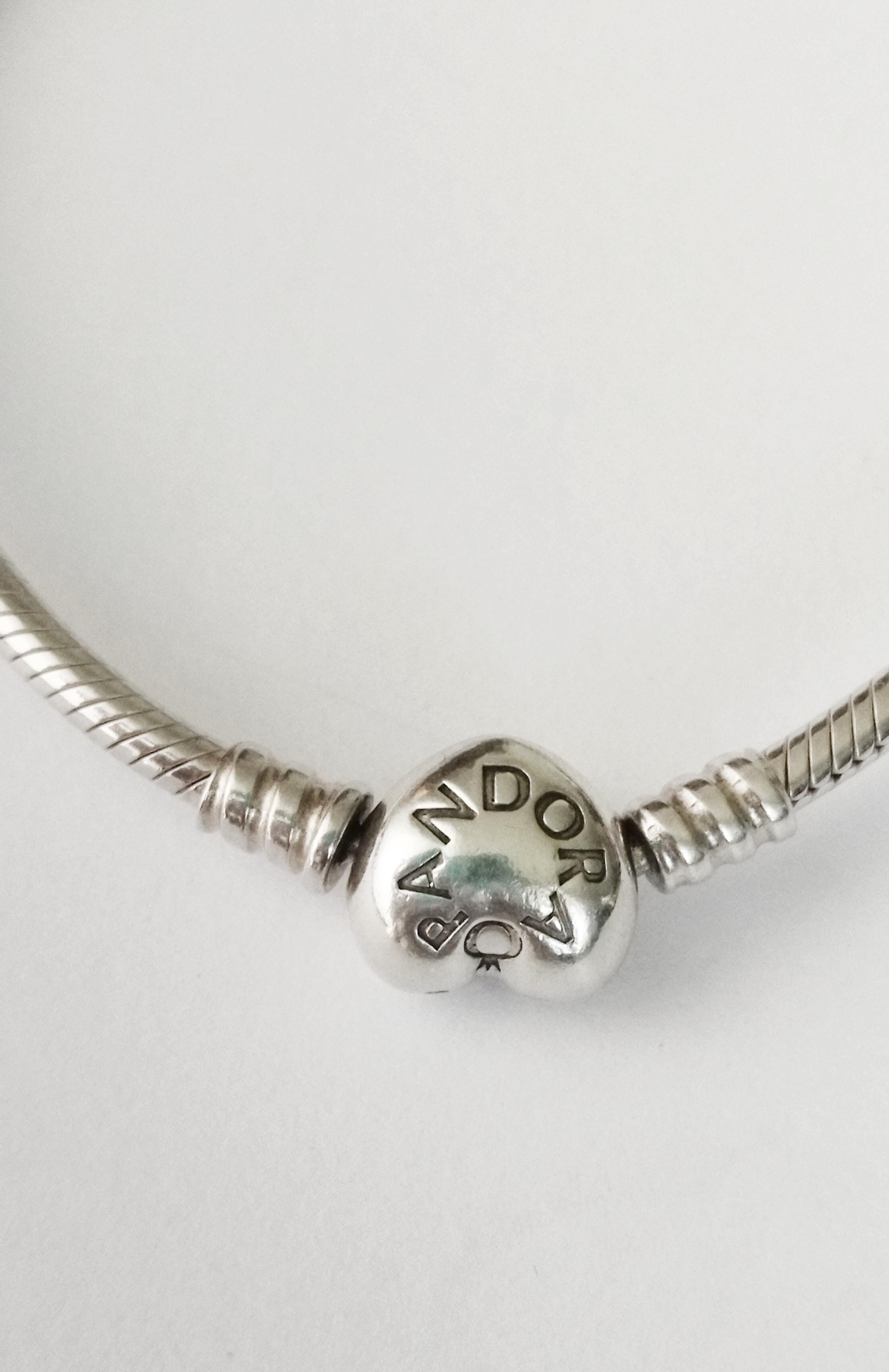 Authentic Pandora Moments Sterling Silver Heart Clasp Snake Chain