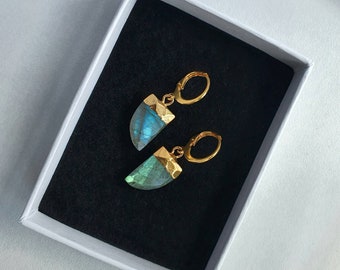 Birthstone Jewelry Earrings in gold, Labradorite gemstones for women