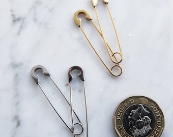 Gold Sicherheitsnadel Ohrringe, Minimalistischer Realismus Schmuck für Männer & Frauen