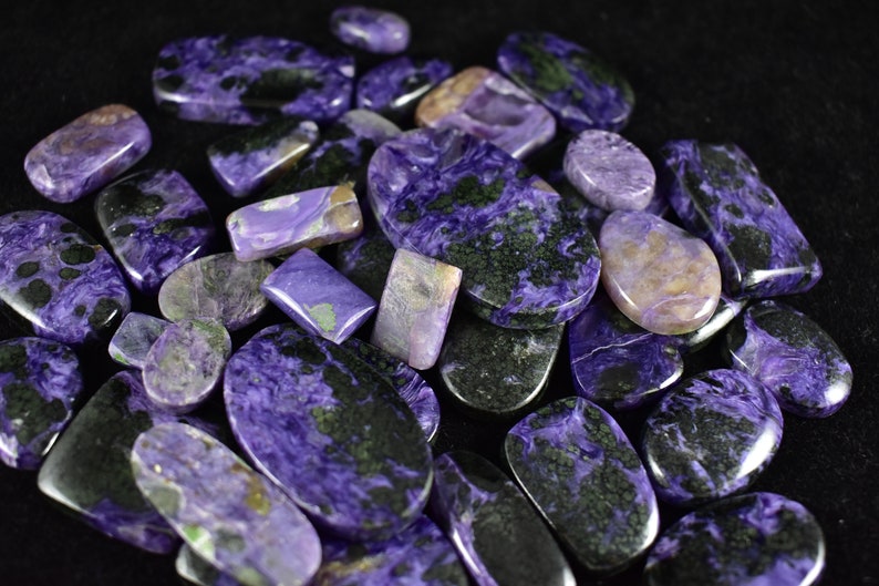 1540ct Rare Wholesale Lot chatoyant Charoite cabochon Mix 37pc gemstone lot russian charoite designer purple Charolite cabs for jewelry 900