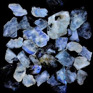 500 Carat 15-20 Pieces Big Size Natural Rainbow Moonstone Rough Wholesale Moonstone Rough Gemstone For Jewelry Blue Fire Raw Moonstone V57-4