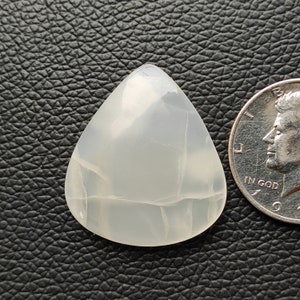 55ct Natural silky white moonstone cabochon oval shape chatoyant white moonstone stone healing mineral gemstone for pendant jewelry R11341