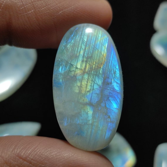 AAA 品質 500 カラット 28-32 個 派手なブルー ムーンストーン