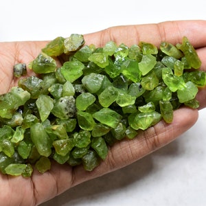 100 Carat Natural Green Peridot Rough Raw Peridot Rough Gemstone for Ring Jewelry Healing Mineral Peridot Rough Peridot Crystal Rough V5082