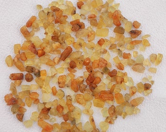 250ct Natural Yellow Aquamarine Raw Rough Mineral Crystal Heliodor Raw Rough Golden Beryl Semi Precious Loose Gemstone Wholesale Price V99-3