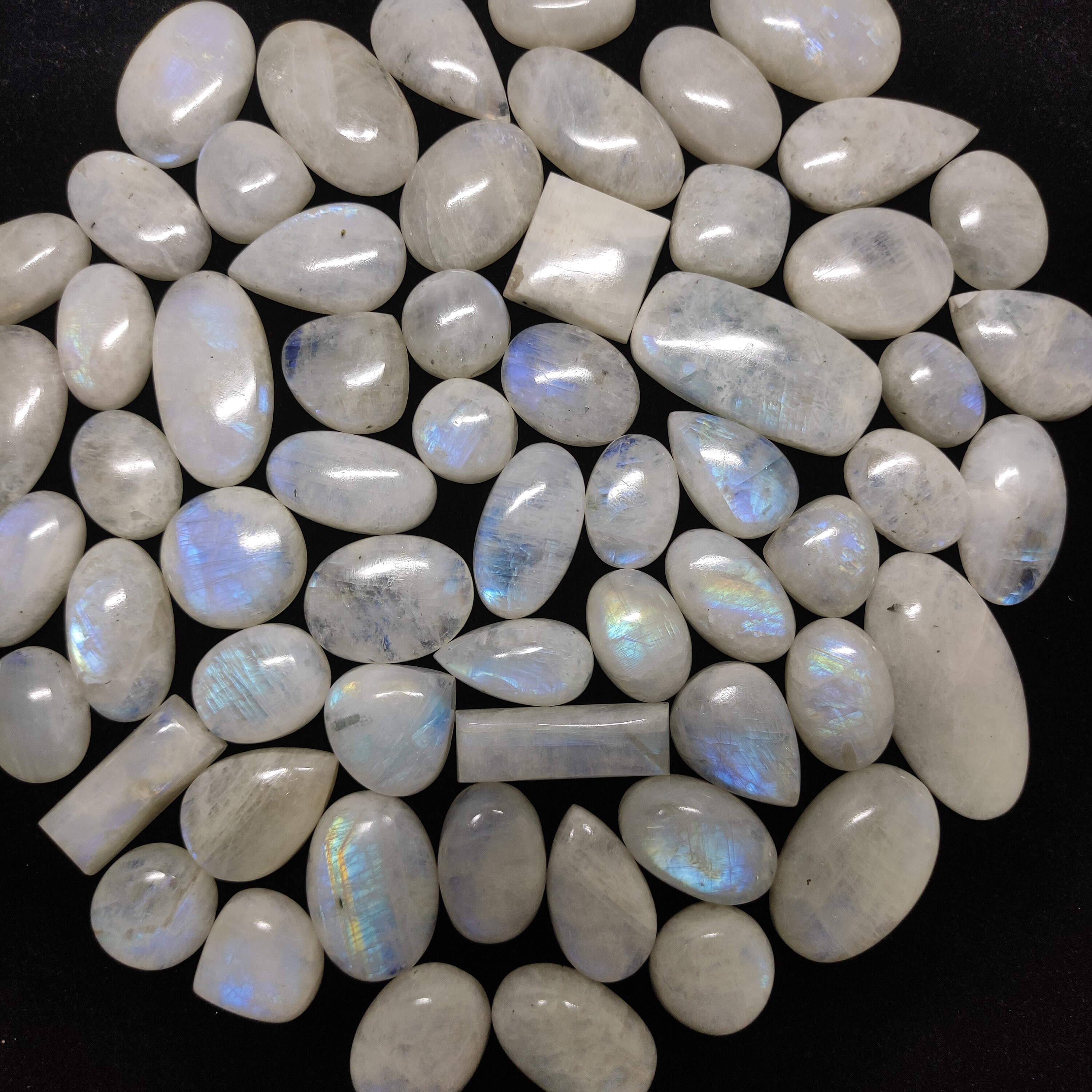 ☆レインボームーンストーン ペアシェイプカボション 1.56ct1個