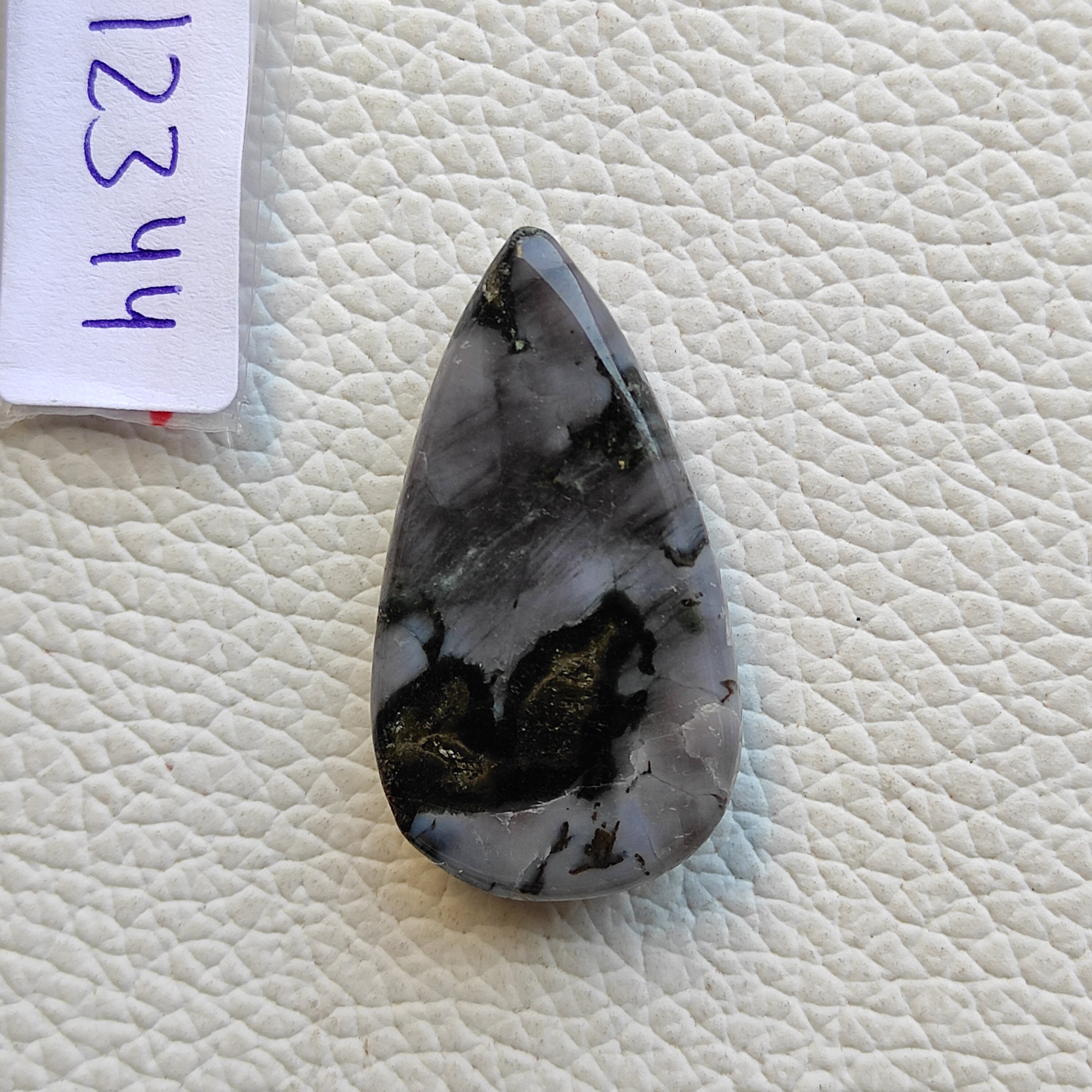 勾玉 ( Jasper) 6mm Galaxy Sea Sediment Imperial Jasper Gemstone Purple Pink