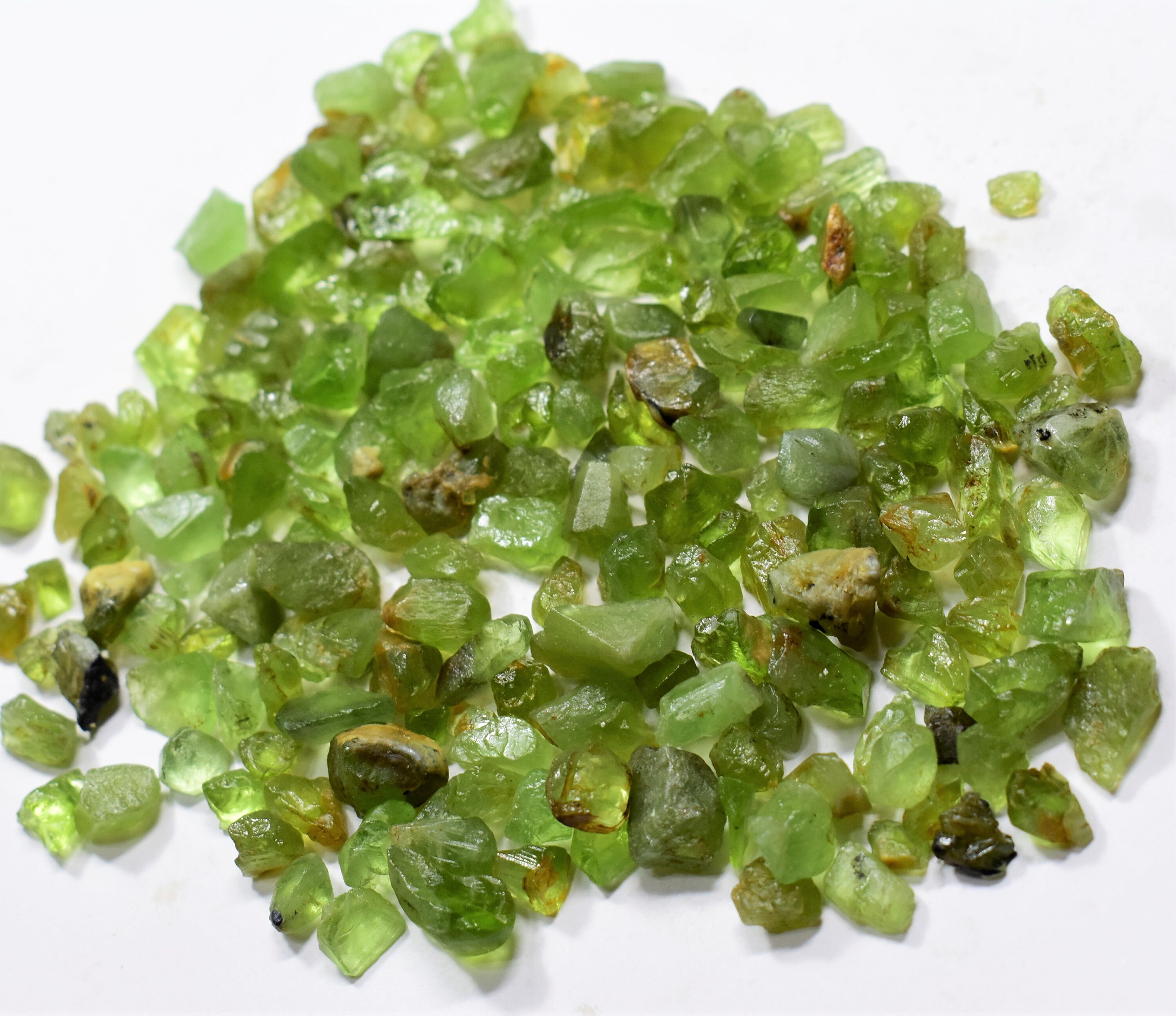 Cube De Topaze Verte Pierre Précieuse 131,90 Ct Certifiée Avec Cadeau