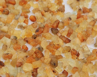 1000ct Rarest High Quality Rough Aquamarine Gemstone Healing Mineral Yellow Heliodor Small Size Chips Golden Beryl Aquamarine Gemstone V99-5