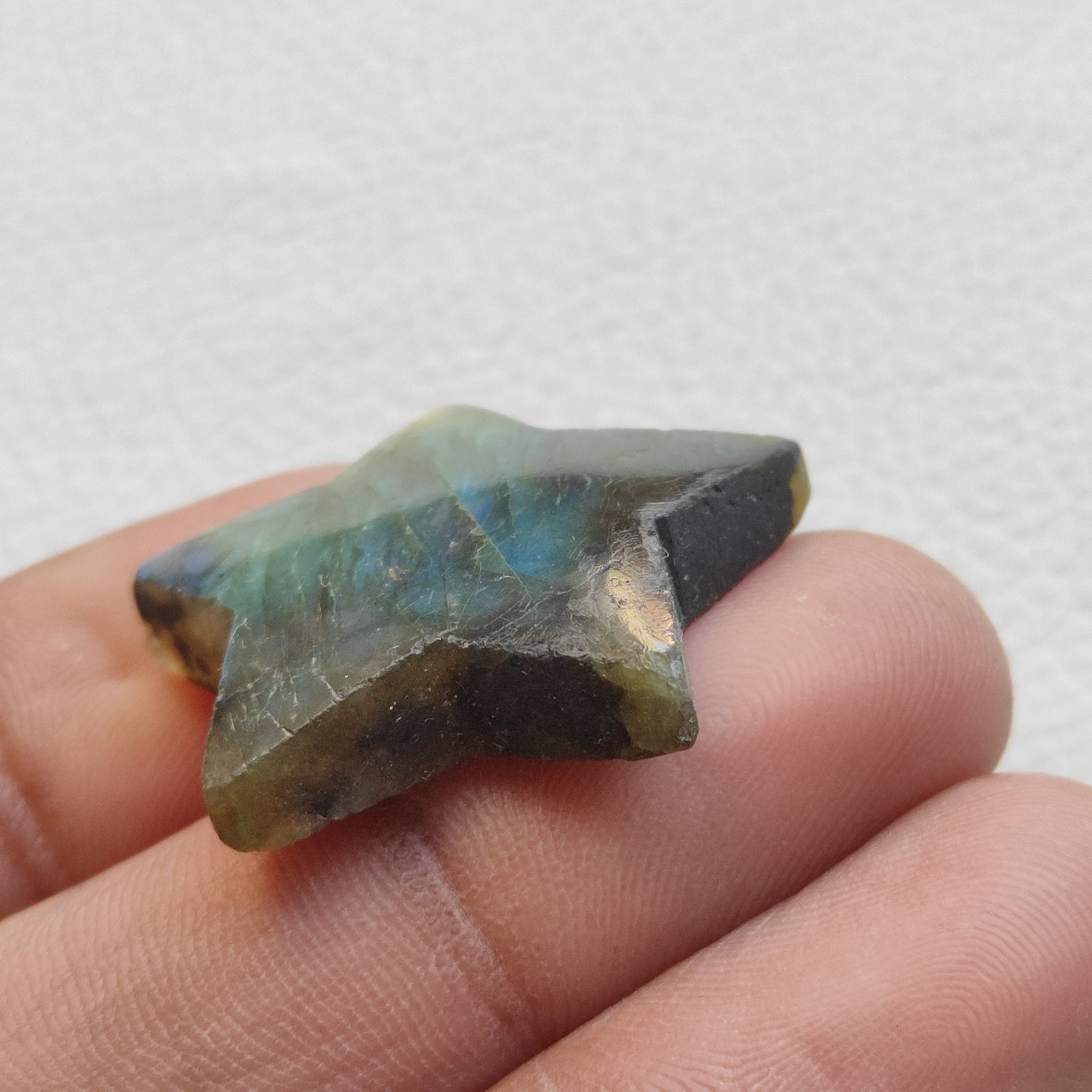 40ct 天然マルチ派手なラブラドライトカボション クレイビングスター