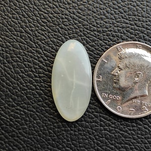 32X16X5 MM Oval shape Natural white moonstone cabochon designer white moonstone chatoyant healing stone polished Loose gemstone R12790