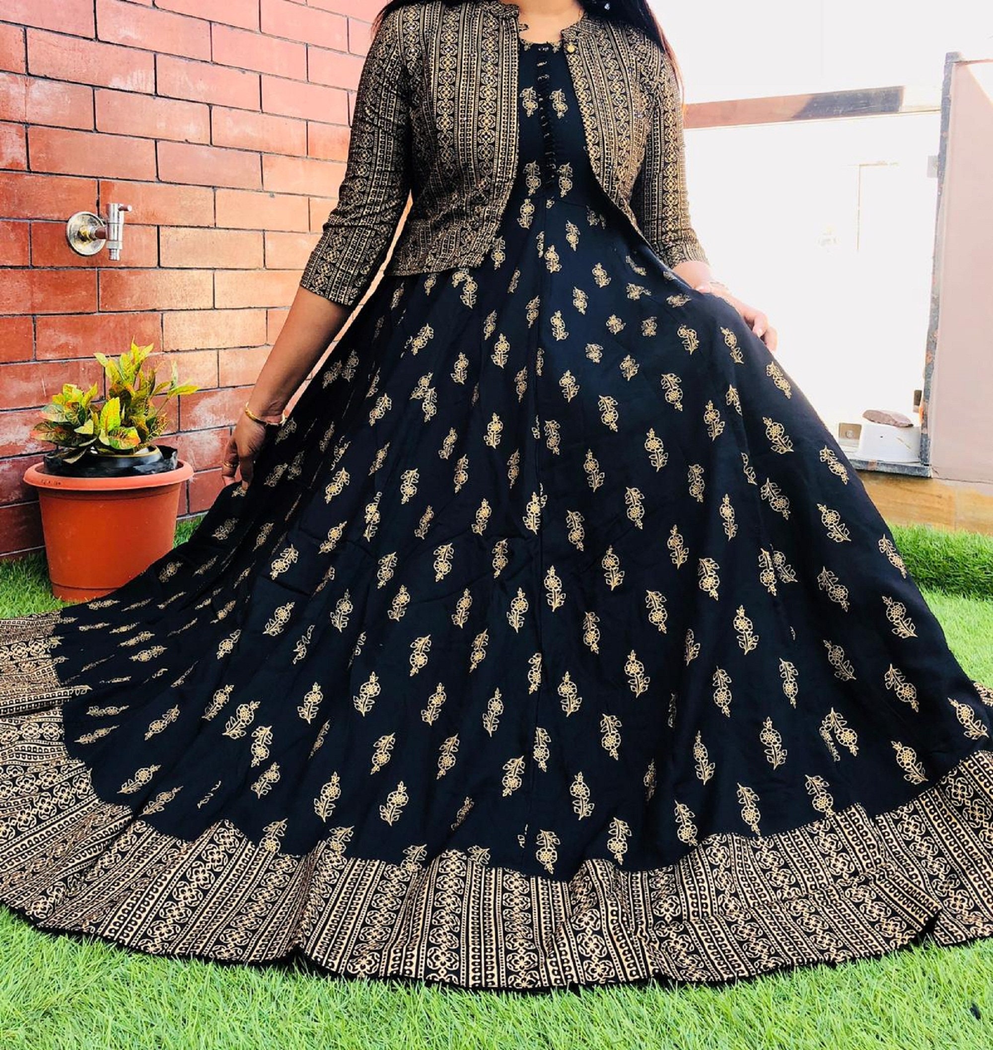 Ready made gown,Wedding Gown, Designer gown, Party wear gown, Long gown,  Fancy gown, One piece, Satin gown, Undo-western gown. Embroidered gown,  Hand work gown,Sharara,Garara,Crop Top.