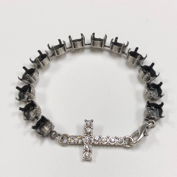 39ss Cross and Empty Cup Chain Bracelet Setting in Antique Silver Ox, 8mm Rhinestone Cross Connector and Empty Cupchain