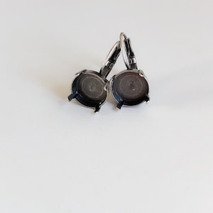 Antique Silver Leverback Earring Setting: 12mm Rivoli, 50ss Cup Chain (One Pair)