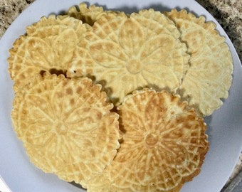 Pizzelle - traditional Italian cookie chose your favorite flavor