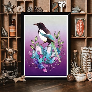 Elster Giclée Druck - Gothic Vogel auf Kristallen, Whimsigoth Wandkunst