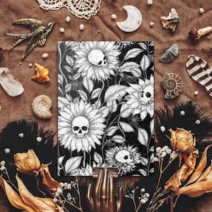 Schädelblumen Postkarte - Gothic Blumenillustrationen - Dunkler Natur Druck - Schwarz und Weiß - Makaberes Dekor - Einzigartige Schädel Kunst - Whimsigoth