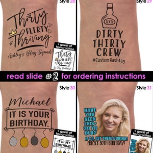 Op de afbeelding: Vier verschillende tijdelijke tattoo-ontwerpen voor een 30e verjaardagsfeest. De ontwerpen bevatten de tekst "Thirty Flirty Thriving", "Dirty Thirty Crew", "Michael It Is Your Birthday" en "Have You Seen This 30 Yr Old? If So, Get Them A Drink! Erica's 30th Birthday!"