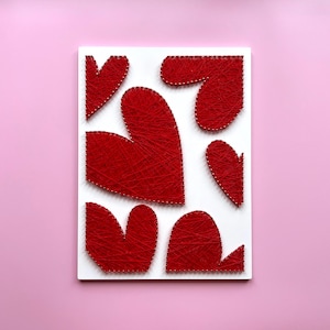 Kit de manualidades relajantes para adultos: Corazón con hilo preclavado