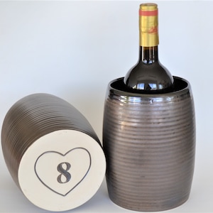 Enfriador de vino de cerámica de bronce, regalo de aniversario de bronce para ella, soporte para botellas de vino personalizado, regalo de aniversario de 8 años, 9 años y 19 años.