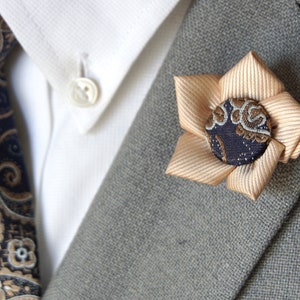 Handmade Cream Lapel Flower Pin / Dark Navy-Cream-Golden Paisley Tie & Champagne Pocket Square Set / Men's Suit Accessories / Men's Tie