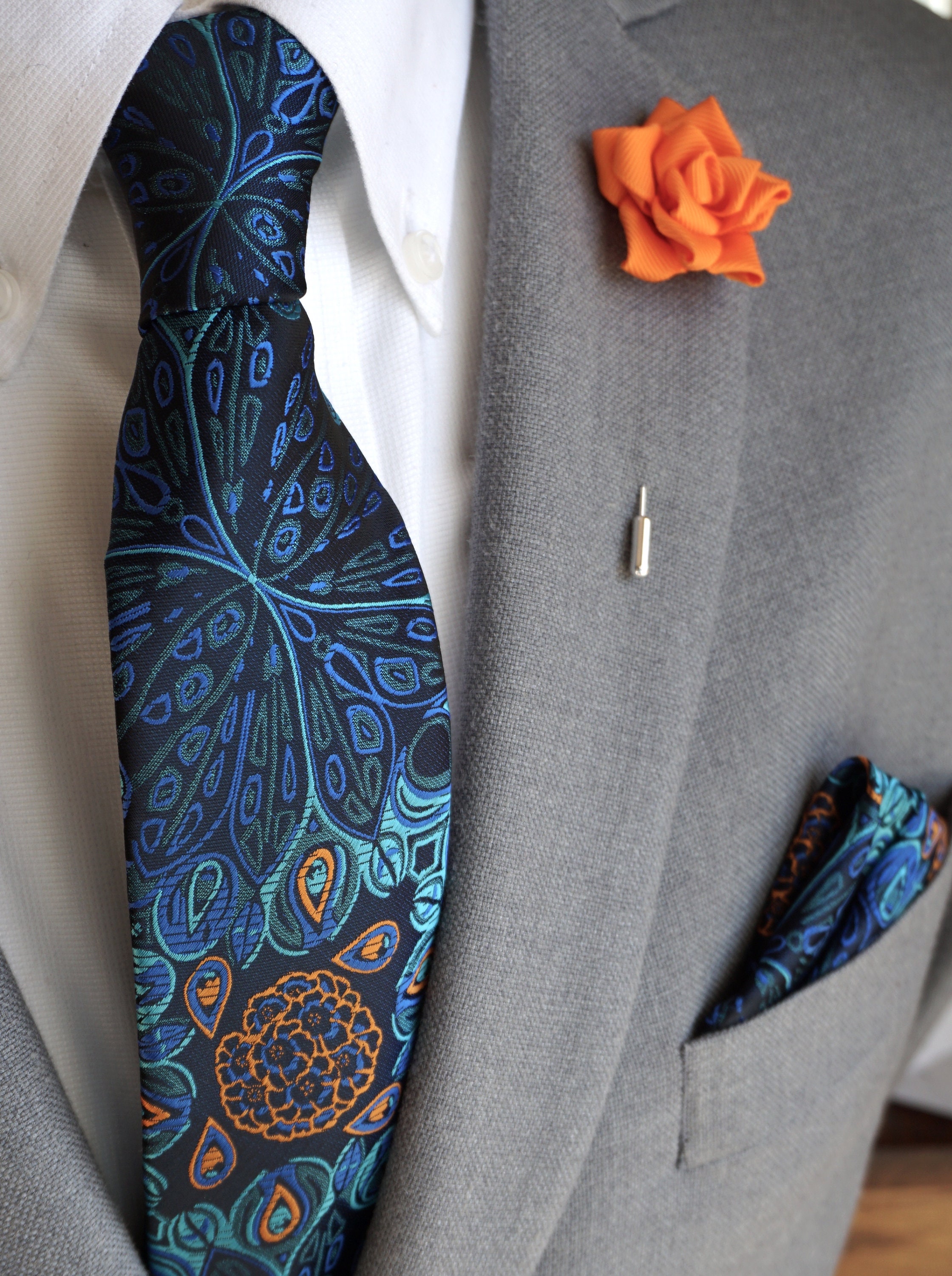 Orange Rose Lapel Pin / Modern Design Tie & Matching Pocket Square