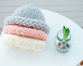 Women's knitted hat, Helsinki hat, custom chunky knit hat, slouchy beanie, Wool Hat, Super chunky hat, Chunky knits