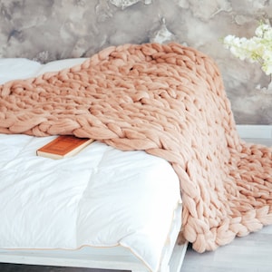 Chunky knit blanket. Chunky knit throw. Merino wool blanket. Giant knit blanket. Arm knit blanket. Super thick chunky blanket. Bulky blanket