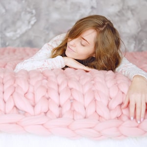 Chunky knit blanket, merino wool blanket, hand knit blanket, weighted blanket, knit throw blanket, teenage girl gifts, unusual gifts, image 1