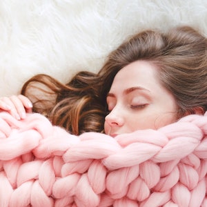 Chunky knit blanket, merino wool blanket, hand knit blanket, weighted blanket, knit throw blanket, teenage girl gifts, unusual gifts, image 5