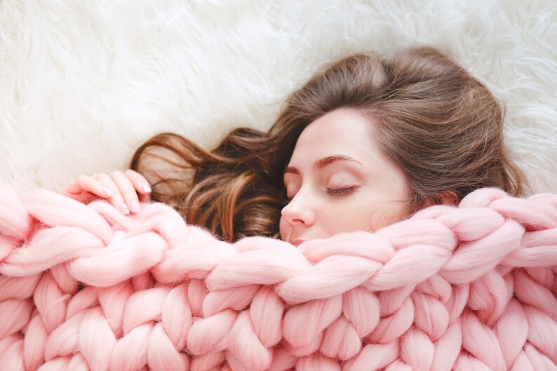Chunky knit blanket, merino wool blanket, hand knit blanket, weighted blanket, knit throw blanket, teenage girl gifts, unusual gifts, image 5