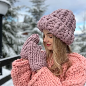 Women's wool knit hat, winter hat, helsinki hat, knit Hat, knitted chunky beanie, pastel shades hat, Merino wool, aesthetic collection