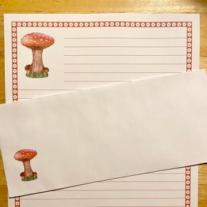 Stationary - Mushroom Lined Stationery Paper - 12 Sheets 12 Envelopes - Snail Mail Pen Pal Letters - Stationary Writing Paper