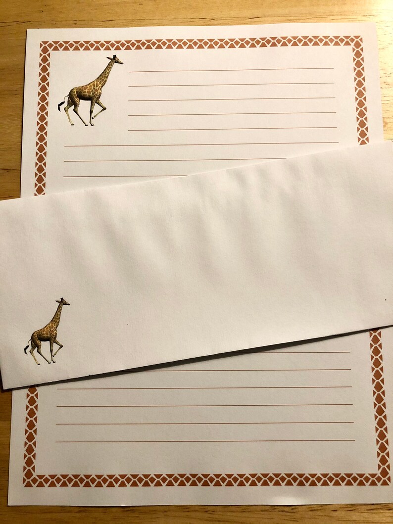 Beautiful Giraffe - Lined Stationery Set 12 Sheets 12 Envelopes - Snail ...