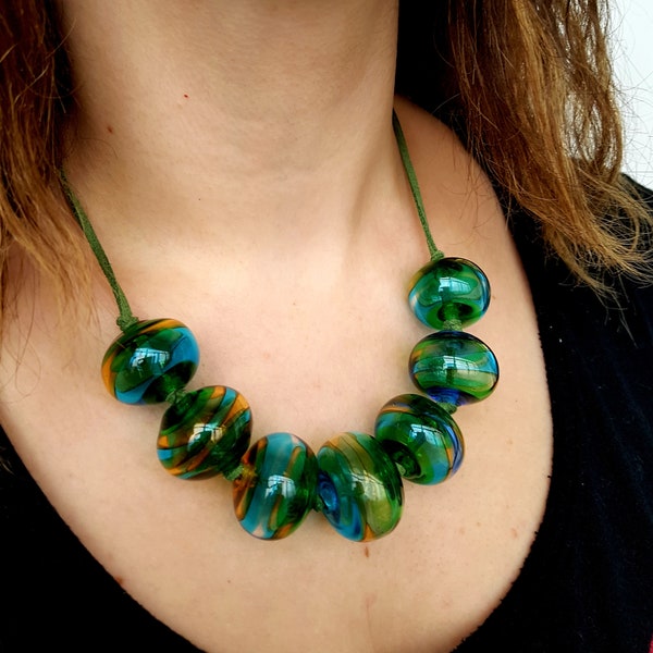 Collier de perles de verre hollow vert et bleu, Collier de lampwork, collier de bulle, bijoux perlés,