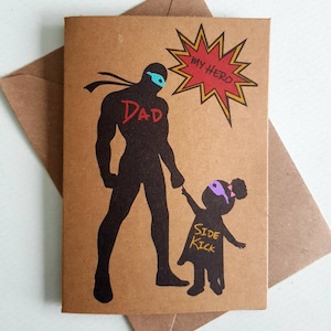 Cartão feito à mão para papai - Super papai e ajudante - papai e filha - papai e filho - dia dos pais engraçado - meu herói