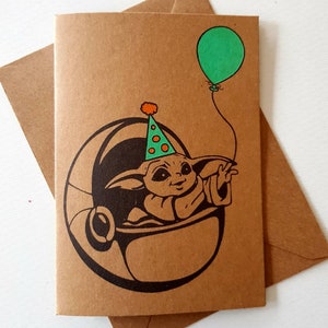 Handgemaakte Baby Yoda Verjaardagskaart - Unieke Star Wars Card - Verjaardagsballon - Feestmuts - Grappig