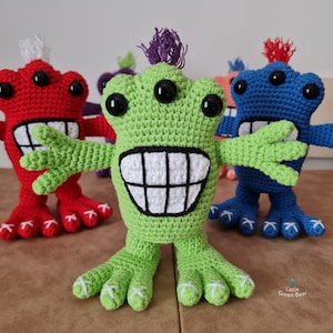 Alien Crochet Pattern - Arnie the Alien Pattern - PDF in US and UK Terms - Alien Toy Crochet Pattern
