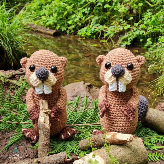 Bobby the Beaver Crochet Pattern, Amigurumi (PDF in US & UK Terms)