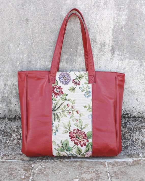 summer tourist bags