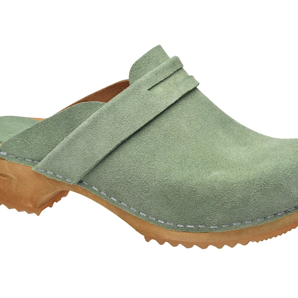 sanita rubber clogs
