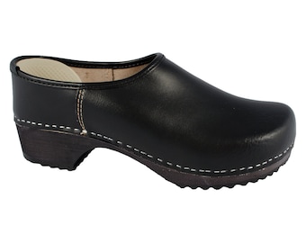 MB clogs, cap shoe clogs black