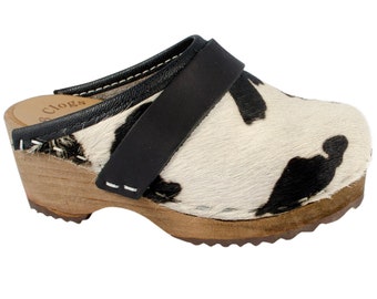 Cow hair clogs for kids, white/black