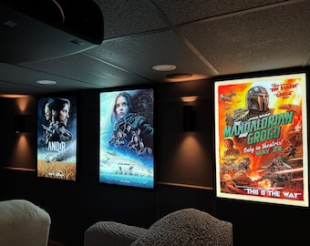 Cadre pour poster LED Glowbox « World Famous » 27 x 40 - Fabriqué aux États-Unis