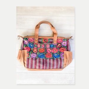 Huipil | Vintage Huipil | Tecido maia vintage | Bolsa feita na Guatemala | Bolsa étnica | Bolsa artesanal | Bolsa conversível guatemalteca