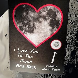 Ik hou van jou tot de maan en terug-kaart. Met ECHT MAANSTOF erop!  Fantastische valentijnskaart! Ontwerp 2: