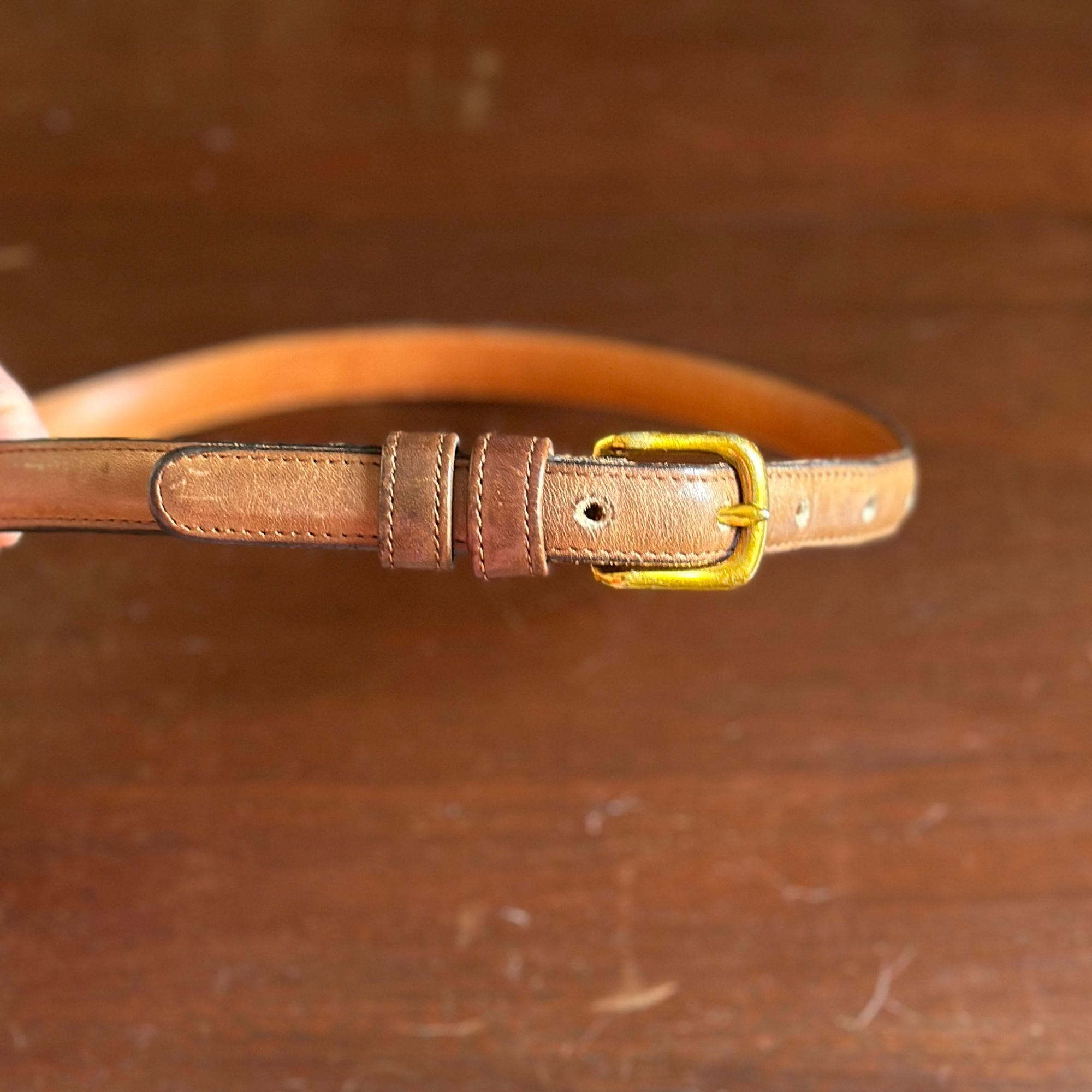 Coach Brown Leather Belt: Glove Tanned, Gold Buckle (26 display picture 2